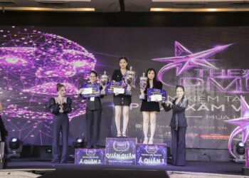 Lộ diện Master Hằng Nguyễn – Quán quân phun môi trên người thật cuộc thi PMU Việt Nam 2022