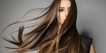 Cách chăm sóc sức khỏe da đầu để có mái tóc dày mượt, óng ả