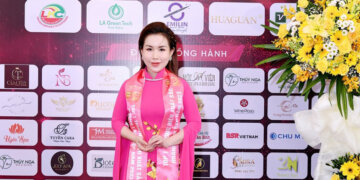 Master Tuyền Cara chinh phục người hâm mộ với danh hiệu Top 1 thương hiệu xuất sắc ngành làm đẹp tại Đêm kiệt tác 2024