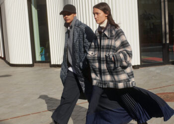 BST UNIQLO : C Thu/Đông 2023: Tiêu chuẩn mới cho các thiết kế LifeWear nữ