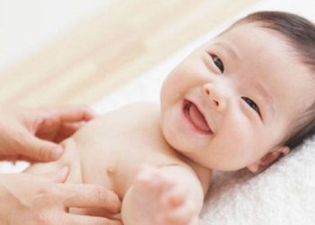 Trẻ nhỏ có cần dùng kem dưỡng da không?