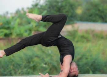 Các bài tập hạn chế mỏi vai gáy và lưng cho dân văn phòng