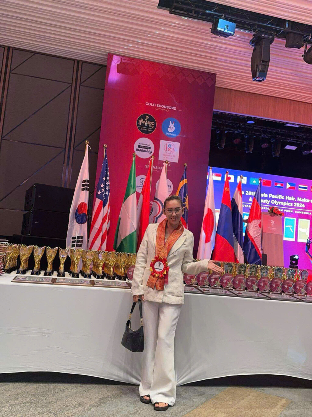 master heng neng ban giam khao tai nang tai su kien the face pmu international mua 2 3