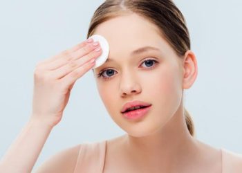 Các bước chăm sóc da cơ bản cho tuổi dậy thì 4 Các bước chăm sóc da cơ bản cho tuổi dậy thì